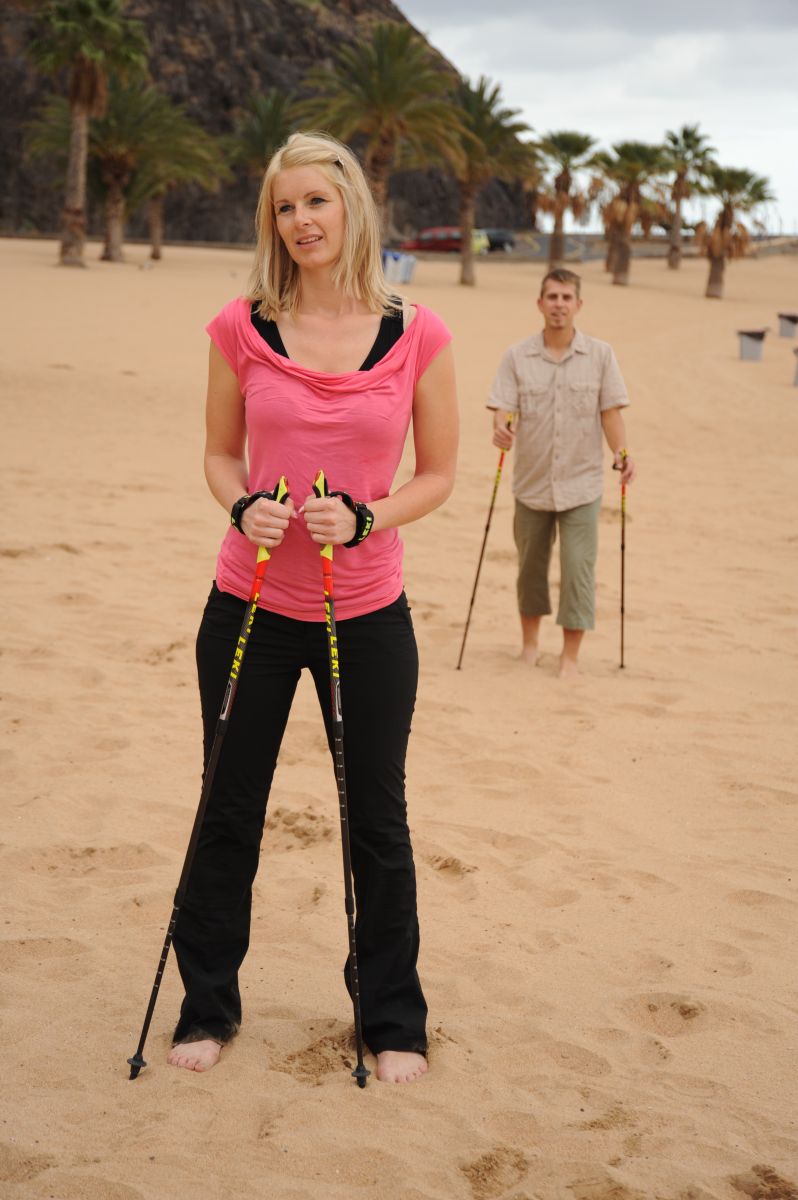 Nordic Walking am Strand von Teneriffa